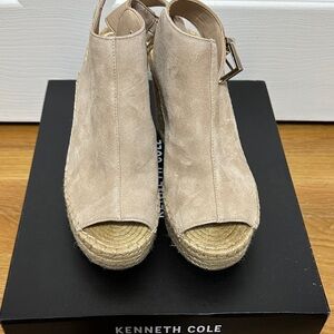 Kenneth Cole Beige Espadrille Wedge Sandals